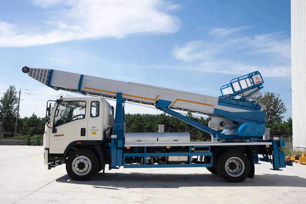 漳州龙文云梯上料车租赁费用