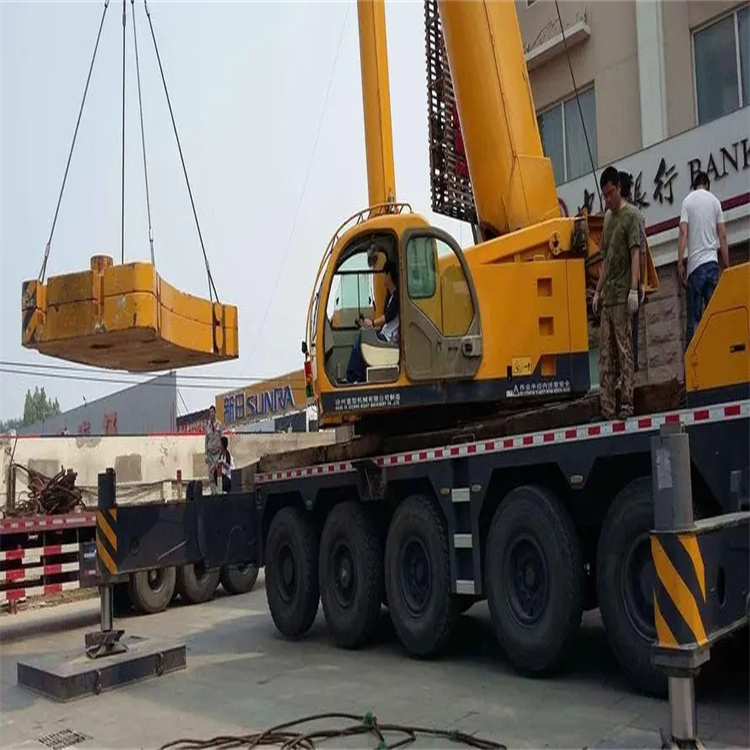 漳州龙文当地吊车出租|机器吊装|75吨|工厂搬迁服务